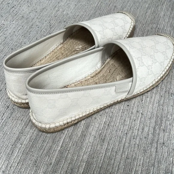 Gucci Loafers with off white fabric. New.